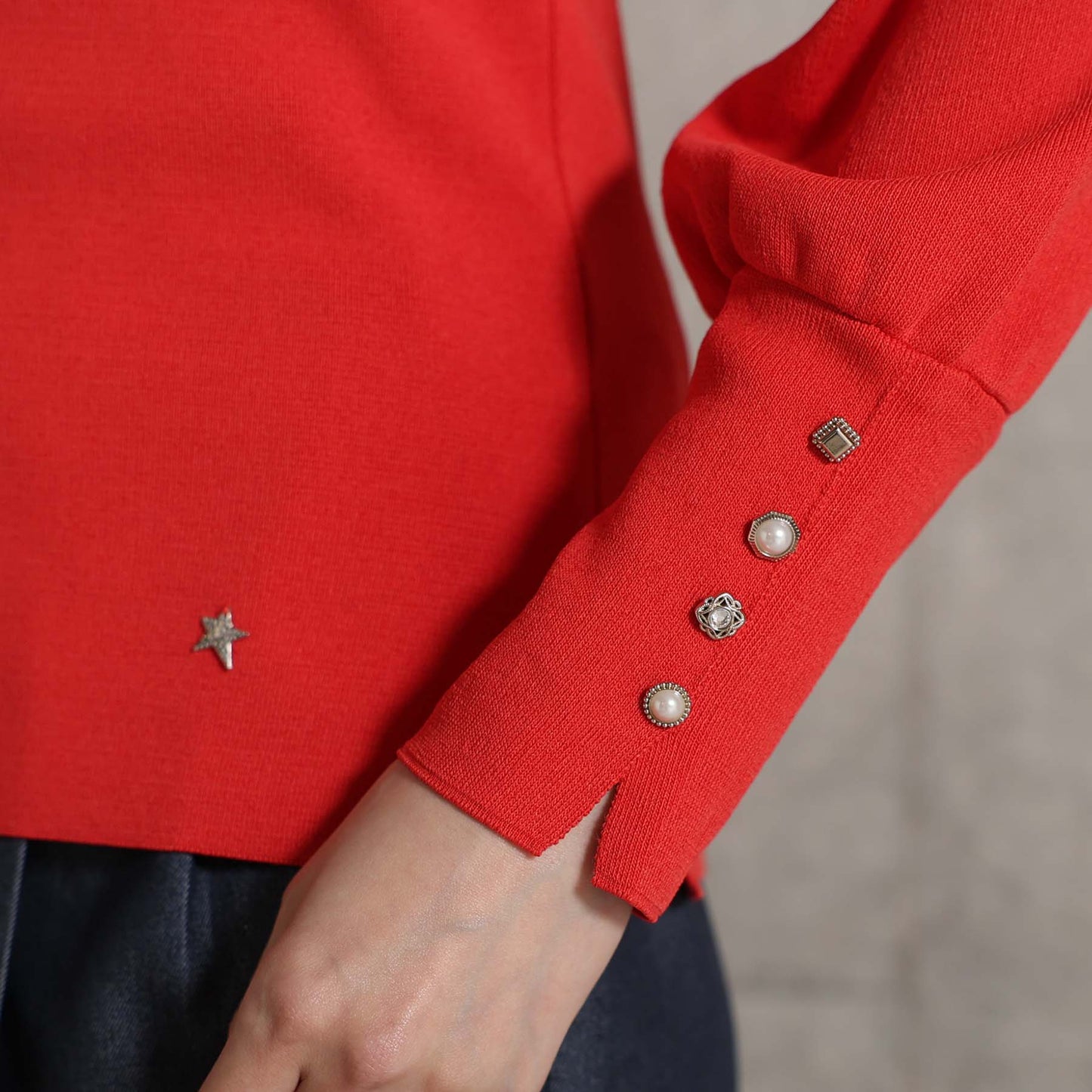 2026AW【10月下旬お届け予定】 F-KN-06C「Earring cuff」Crew-neck knit【全5色】