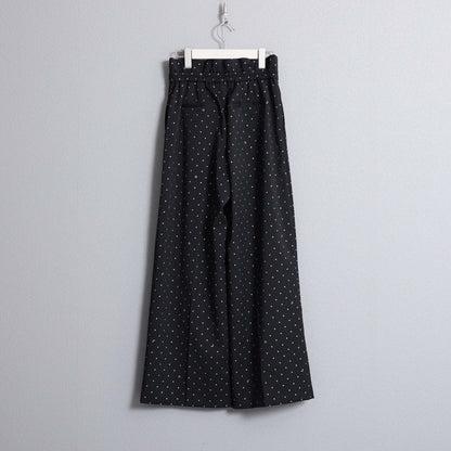 C-BL-83 知更鸟花衬衫 白色