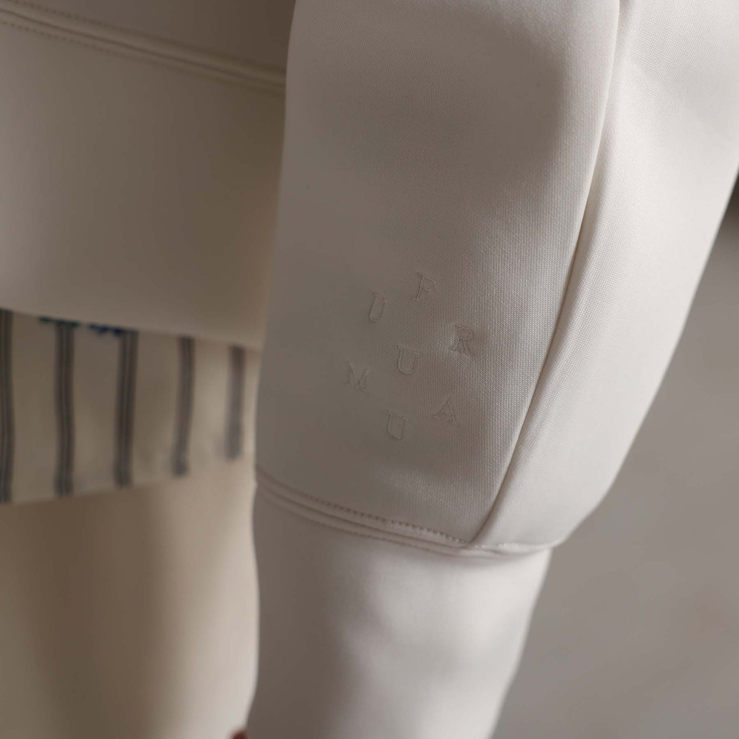 2026AW【11月中旬お届け予定】 F-CS-10「Structured Knit」Side zip tops【全4色】