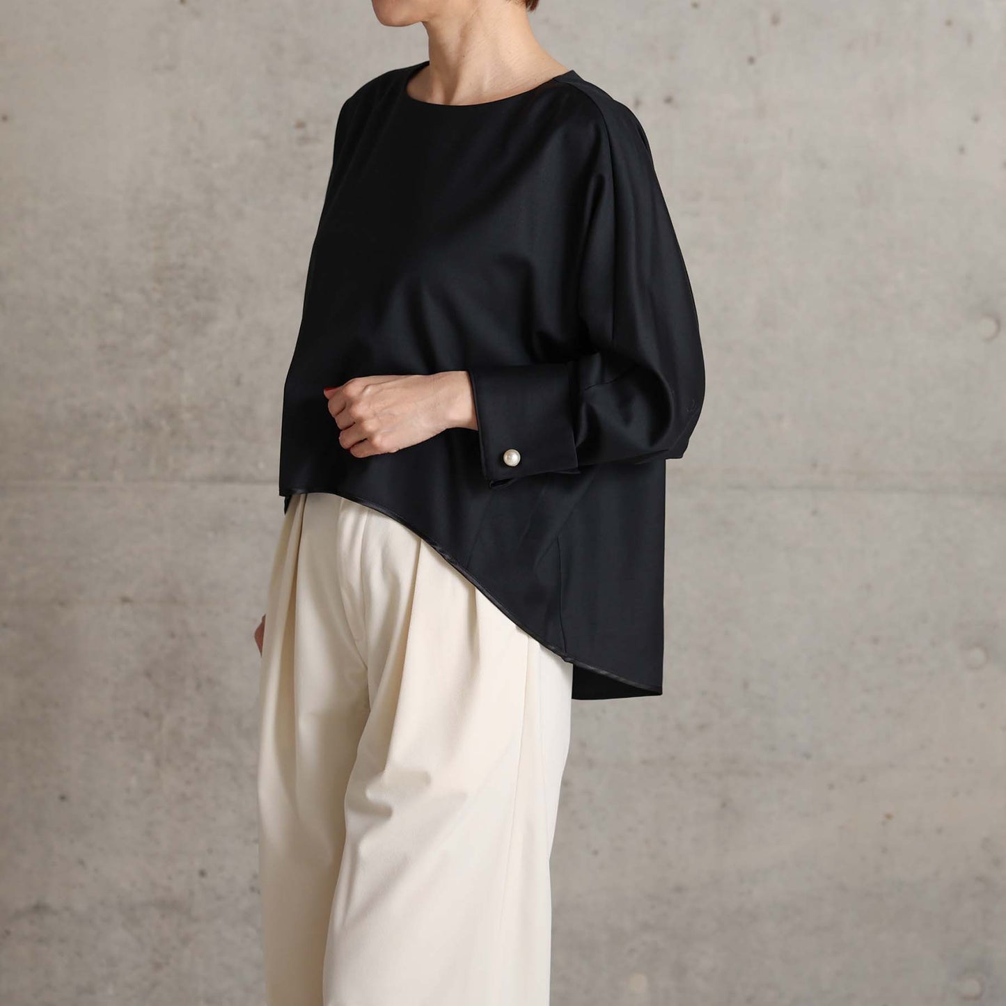 2026AW【10月下旬お届け予定】 F-BL-07「Super140’s Luxe Wool」Dolman sleeve blouse【全2色】