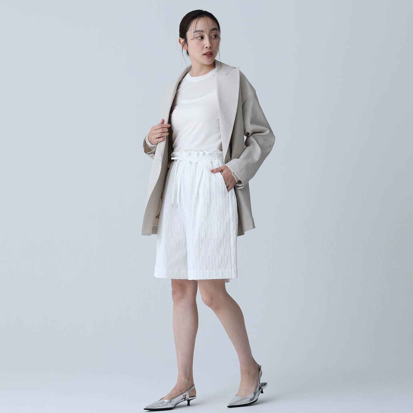 C-BL-83 Robin flower blouse WHITE