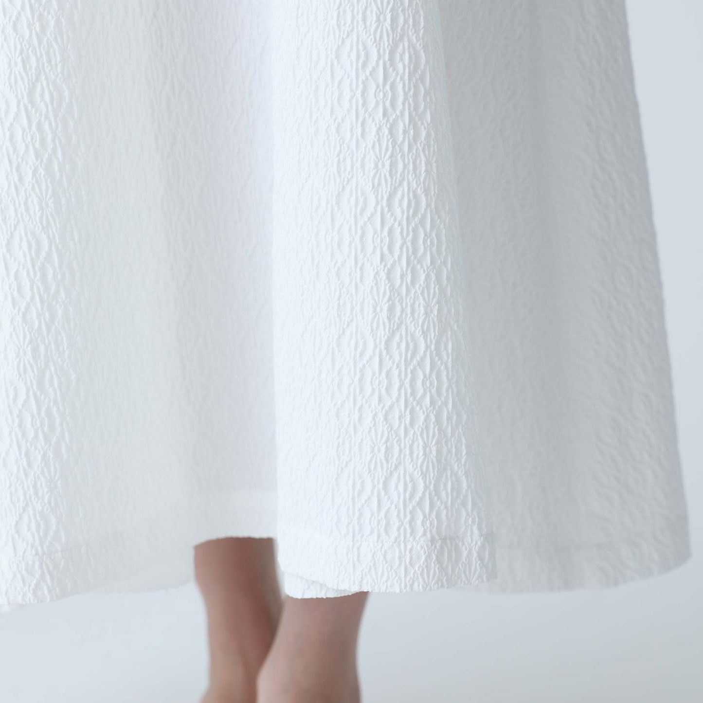 C-BL-83 Robin flower blouse WHITE