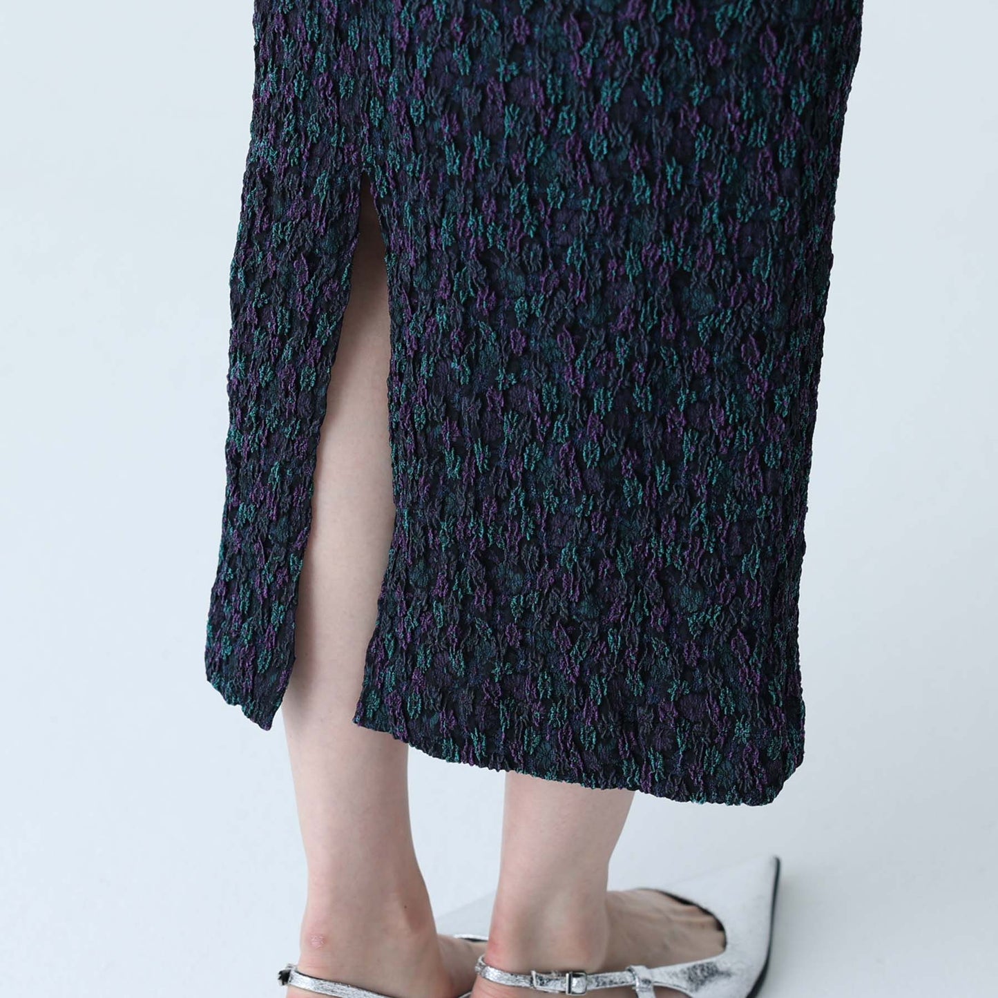 C-BL-83 知更鸟花衬衫 白色