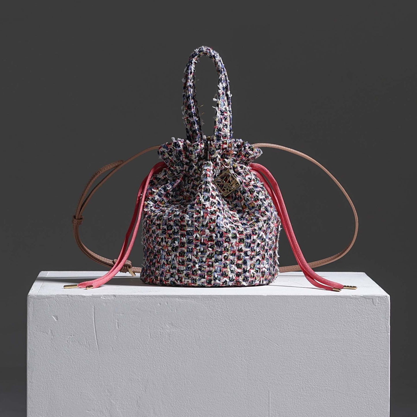 9月上旬～中旬お届け予定F-BG-51「Wreath tweed」Lien bucket 【全2色】