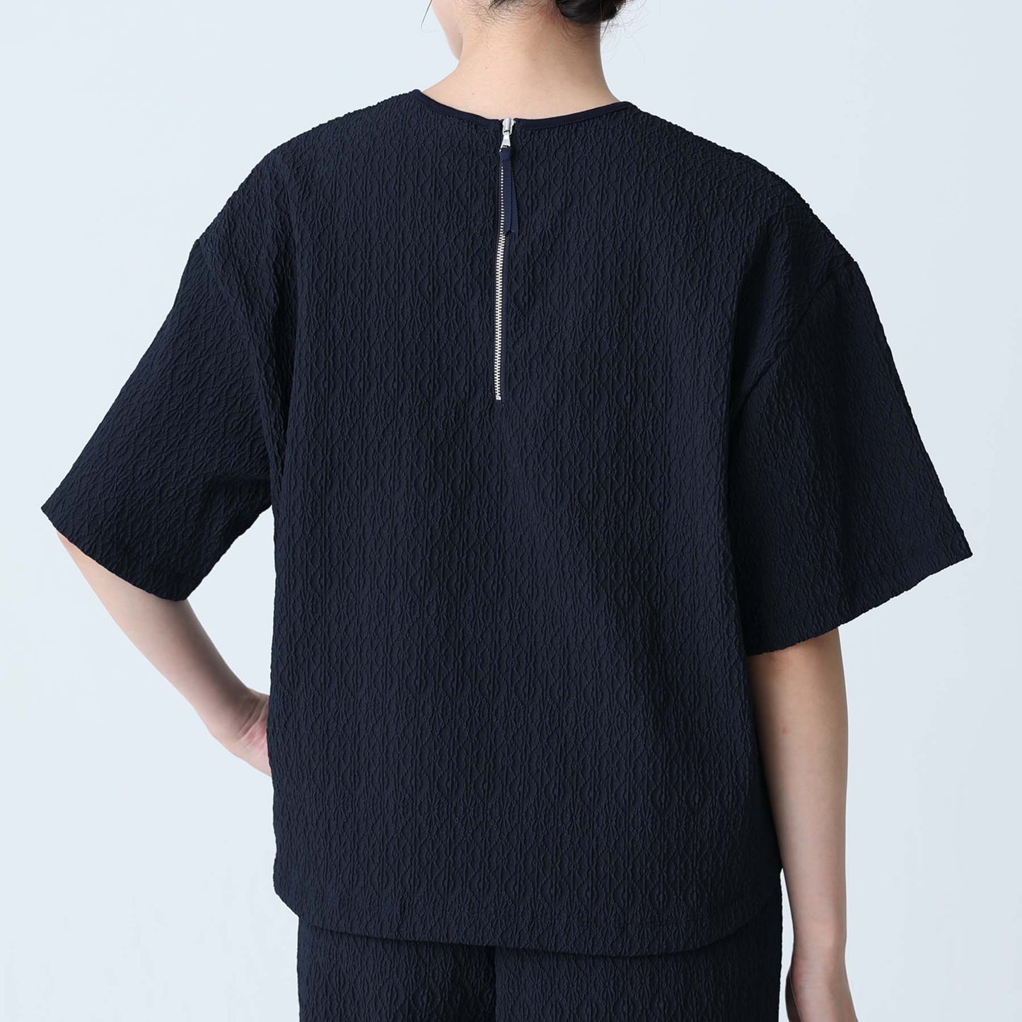 F-BL-06「Jewel Tile」Tee blouse NAVY