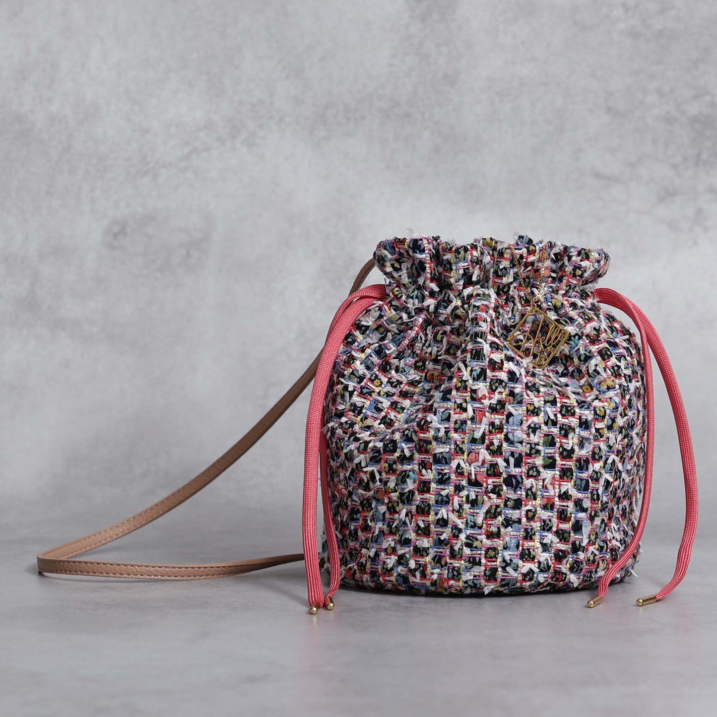 9月上旬～中旬お届け予定F-BG-51「Wreath tweed」Lien bucket 【全2色】