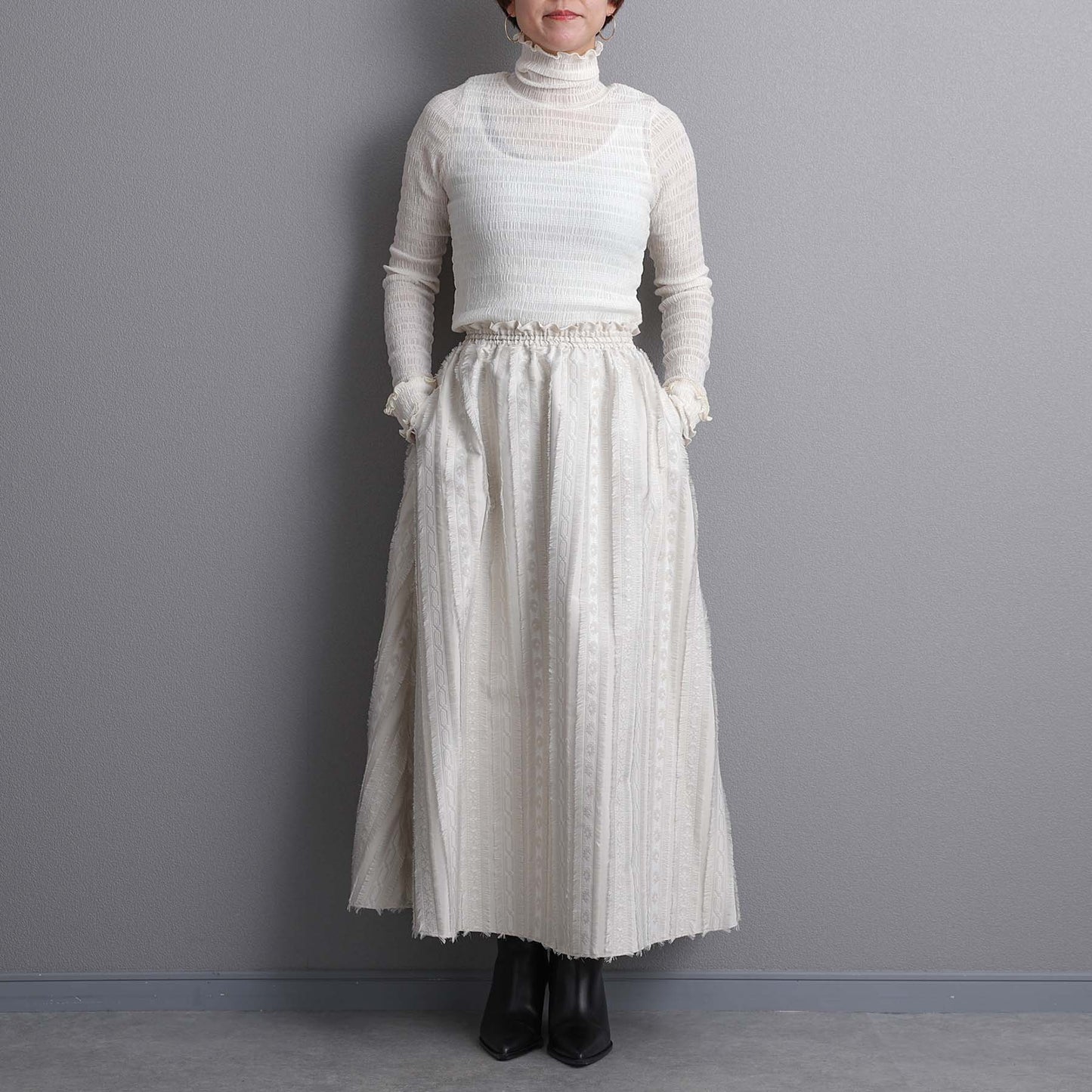 C-BL-83 知更鸟花衬衫 白色