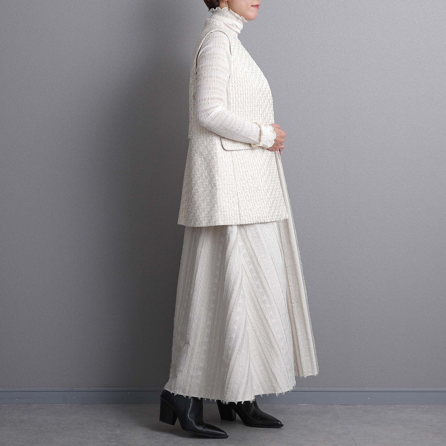 C-BL-83 知更鸟花衬衫 白色