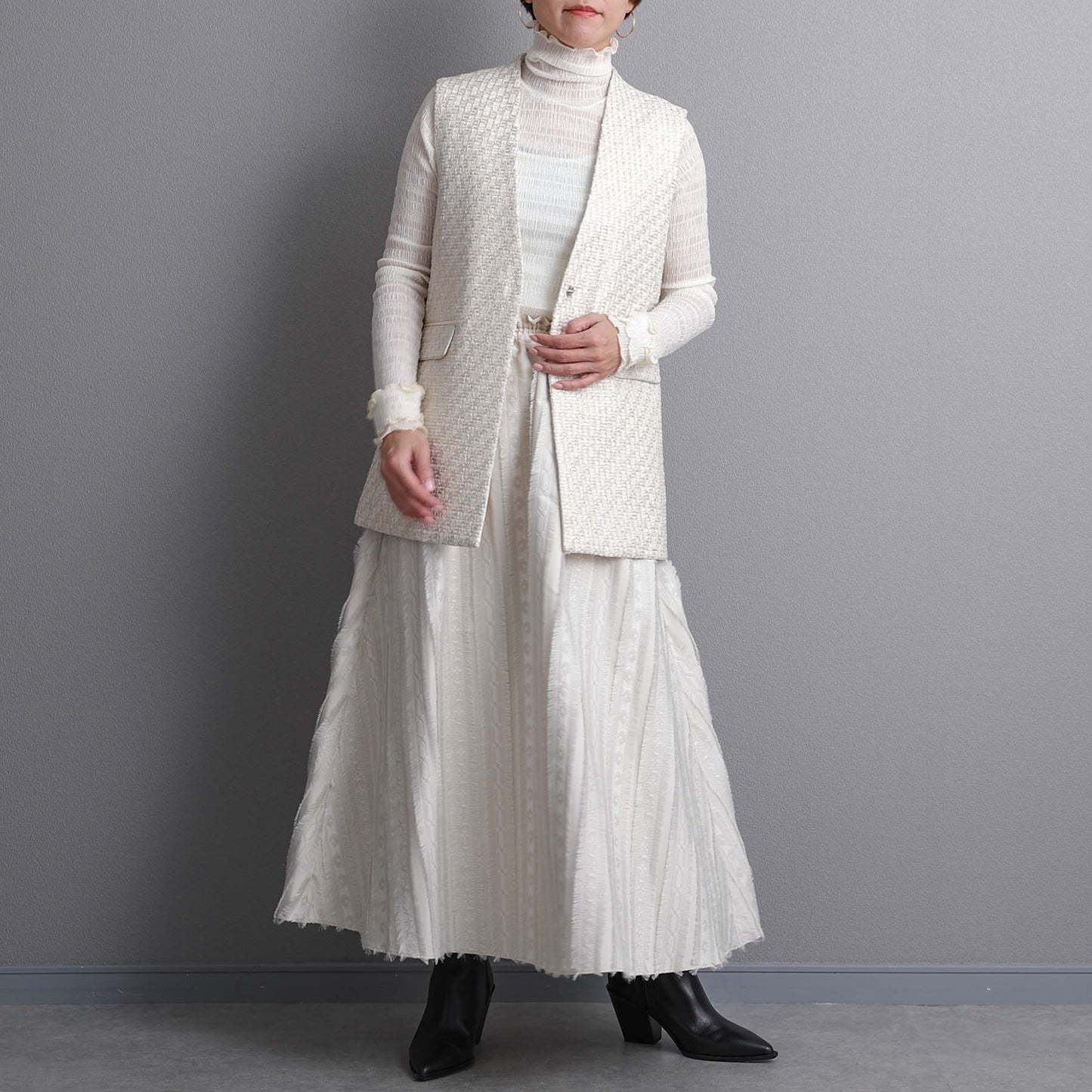 C-BL-83 知更鸟花衬衫 白色