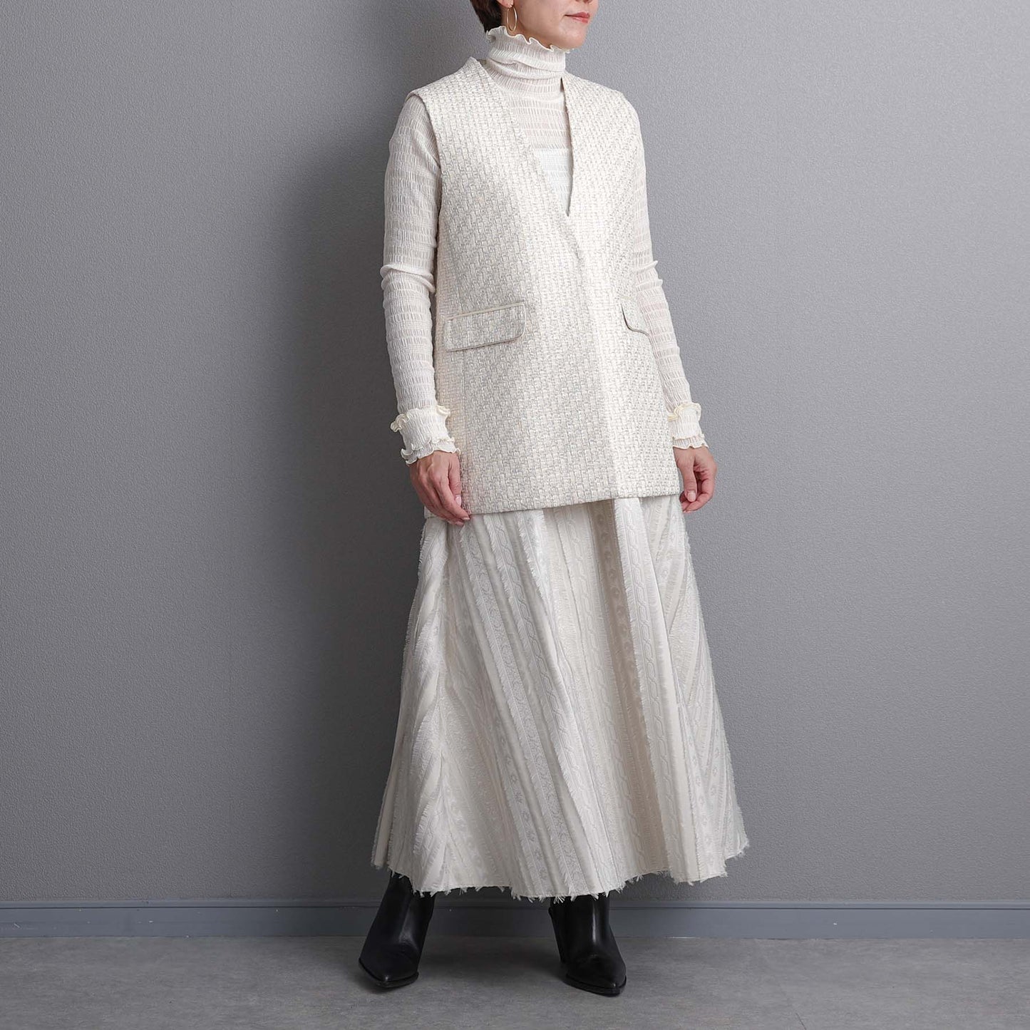 C-BL-83 知更鸟花衬衫 白色