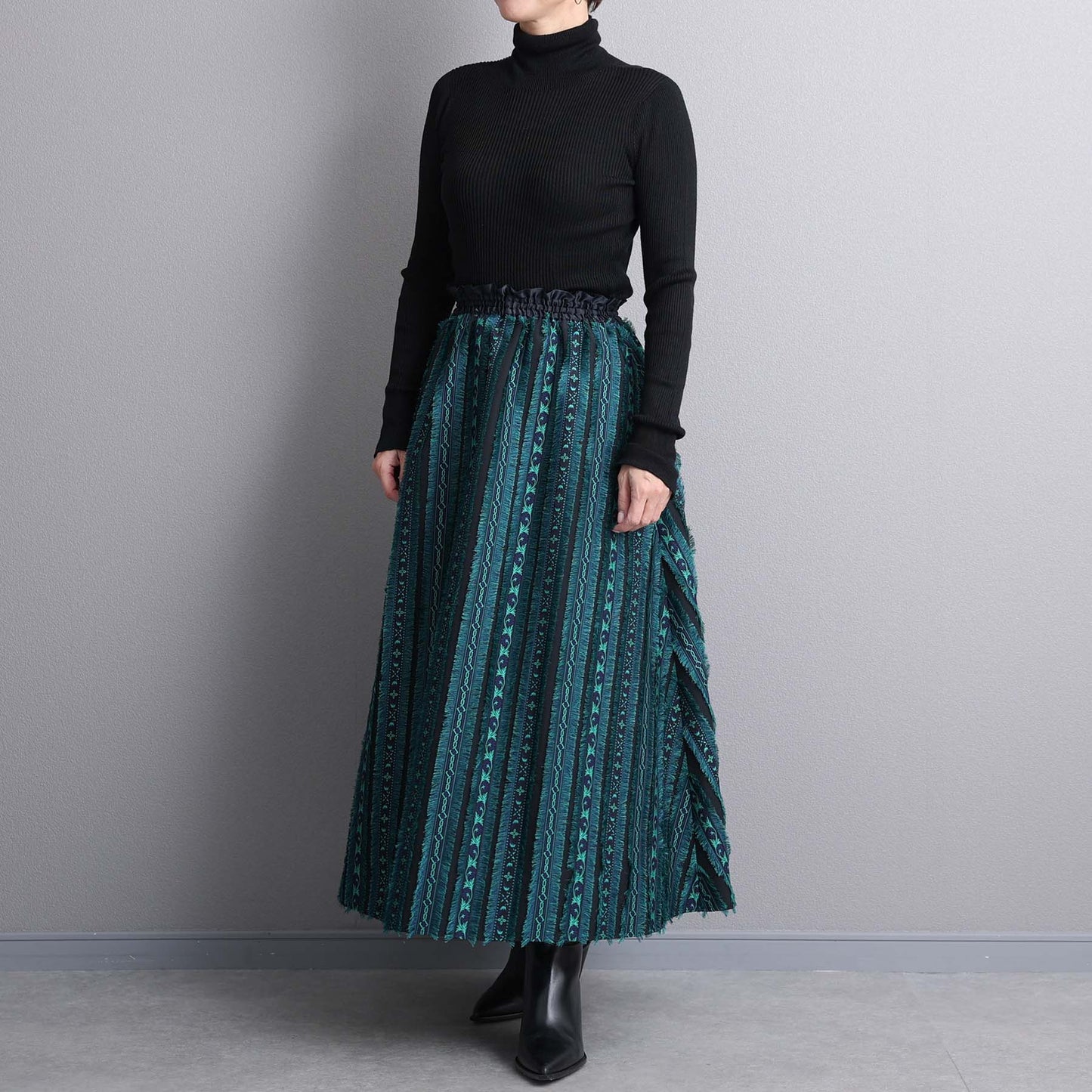 C-BL-83 知更鸟花衬衫 白色