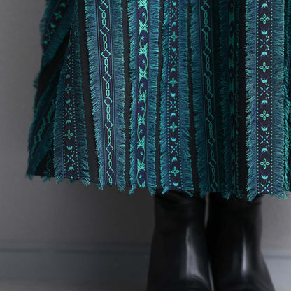 C-BL-83 知更鸟花衬衫 白色