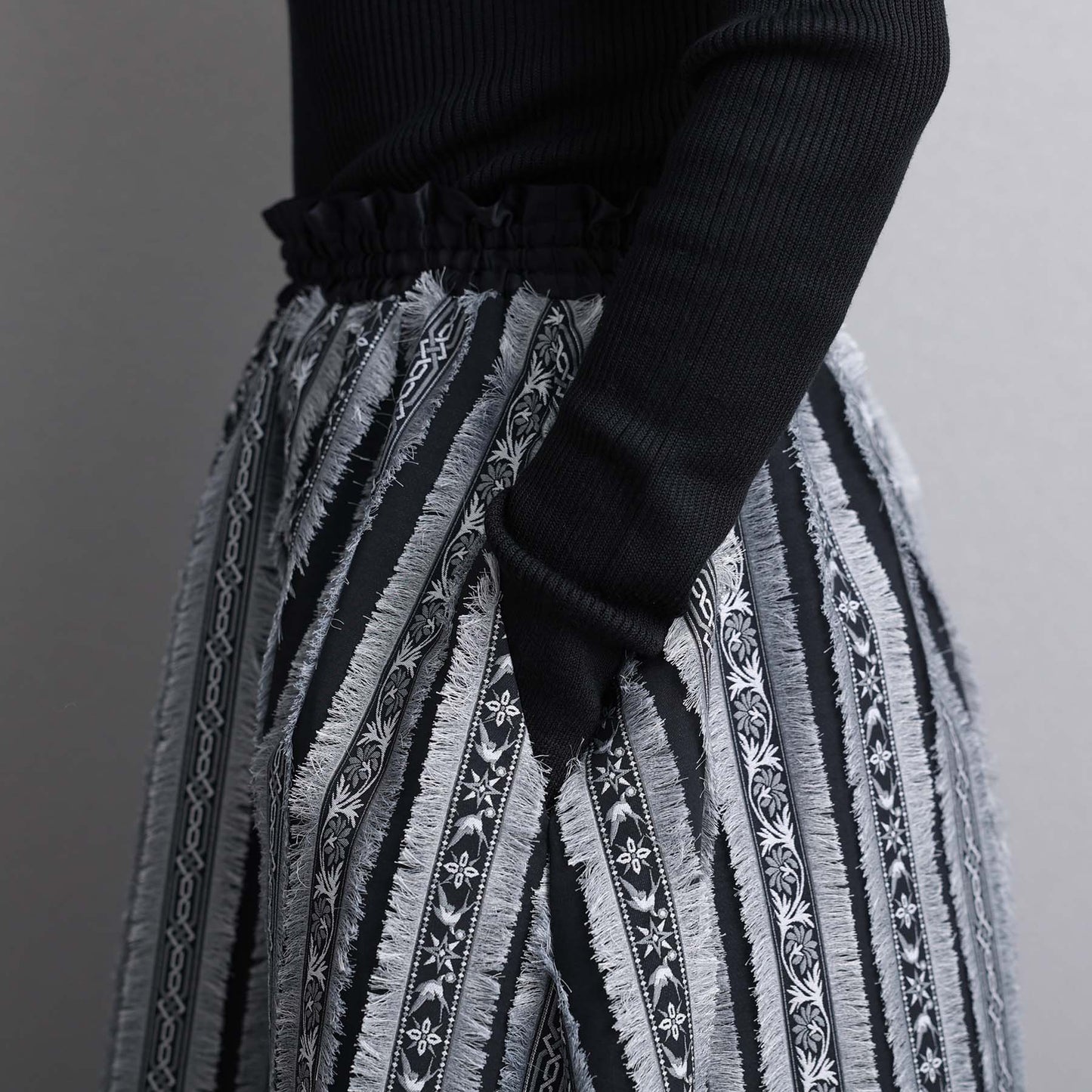 C-BL-83 知更鸟花衬衫 白色