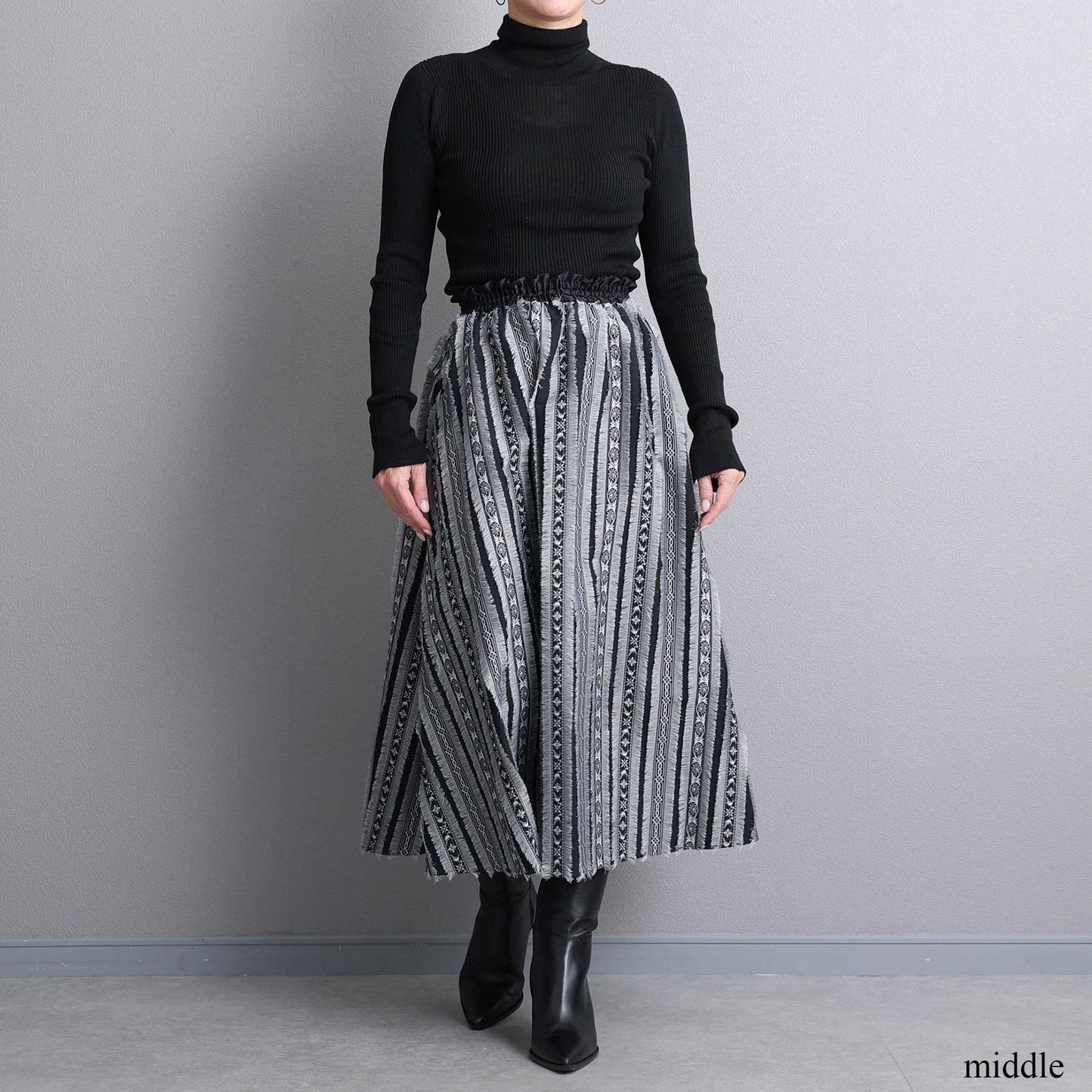 C-BL-83 知更鸟花衬衫 白色