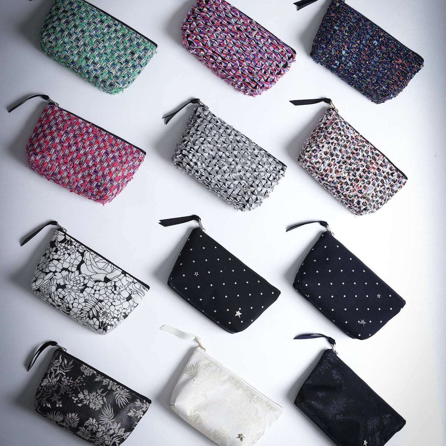 C-BG-101 Expected delivery mid to late June 『The Secret Garden』 Big tote BLACK