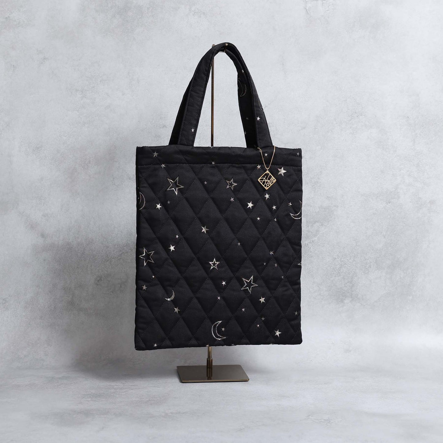 C-BG-101 Expected delivery mid to late June 『The Secret Garden』 Big tote BLACK