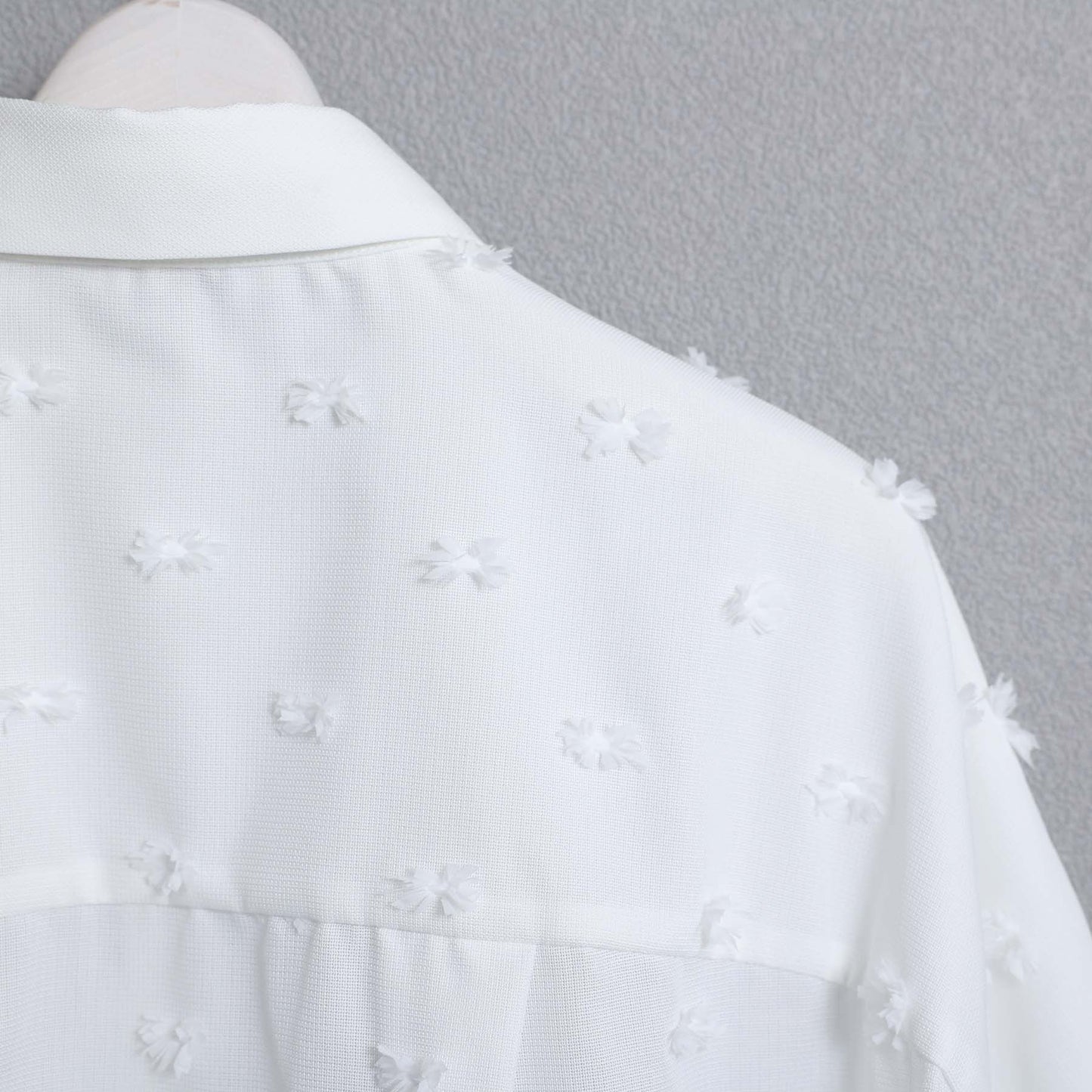 C-BL-83 Robin flower blouse WHITE