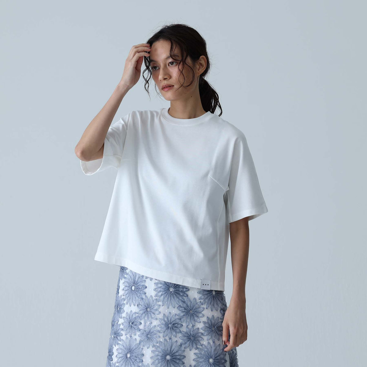 C-BL-83 Robin flower blouse WHITE
