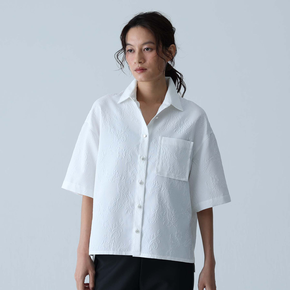 C-BL-83 Robin flower blouse WHITE
