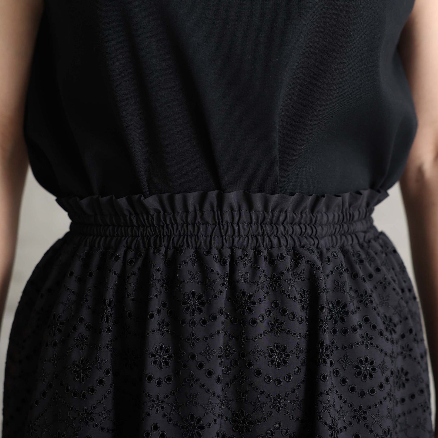 C-SK-134「The Secret Garden」Tiered long skirt BLACK