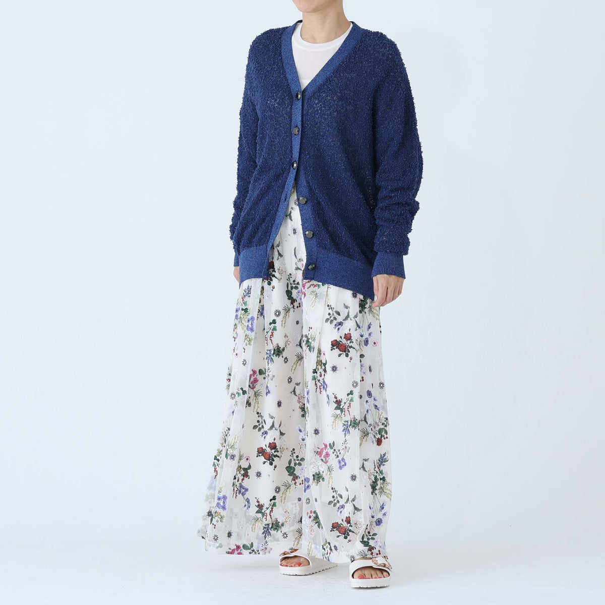 C-BL-83 Robin flower blouse WHITE