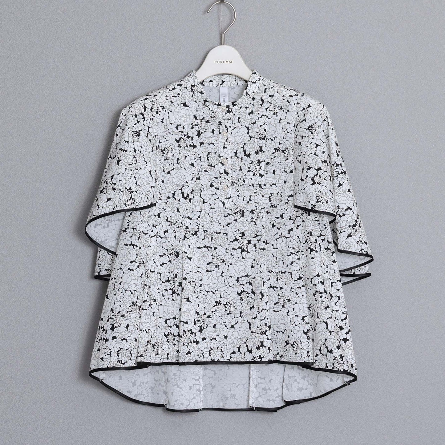 C-BL-83 Robin flower blouse WHITE