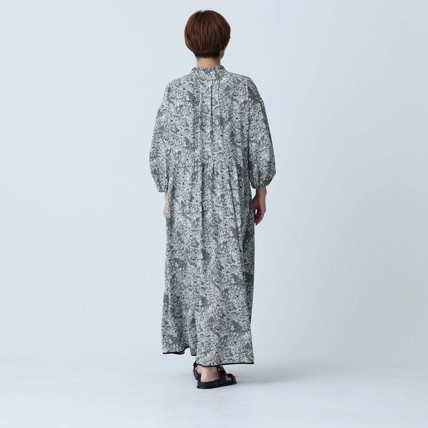 C-BL-83 Robin flower blouse WHITE