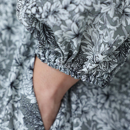 C-BL-83 Robin flower blouse WHITE