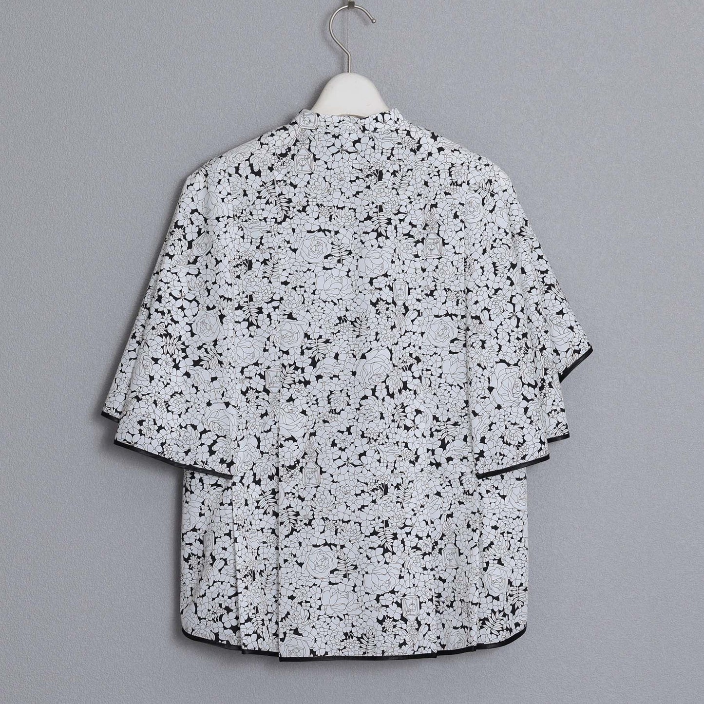 C-BL-83 Robin flower blouse WHITE