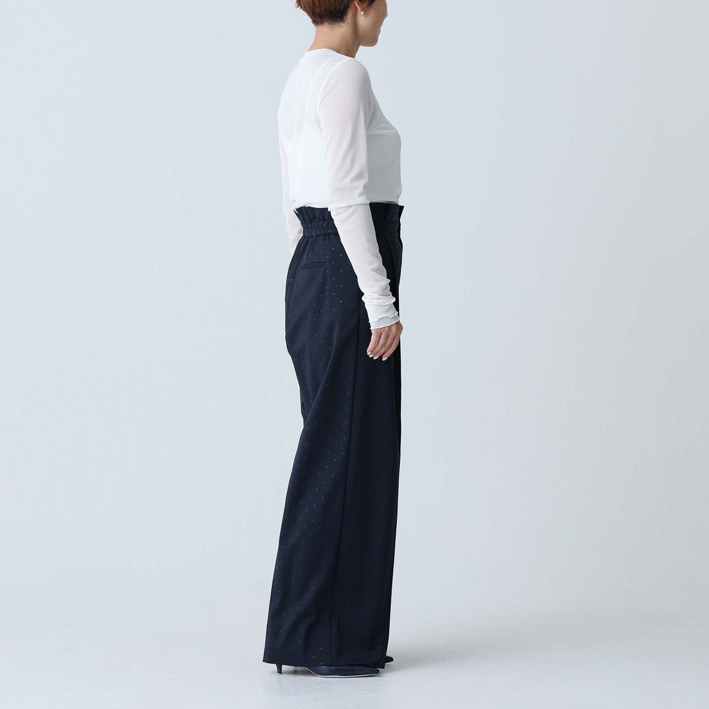 C-BL-83 Robin flower blouse WHITE