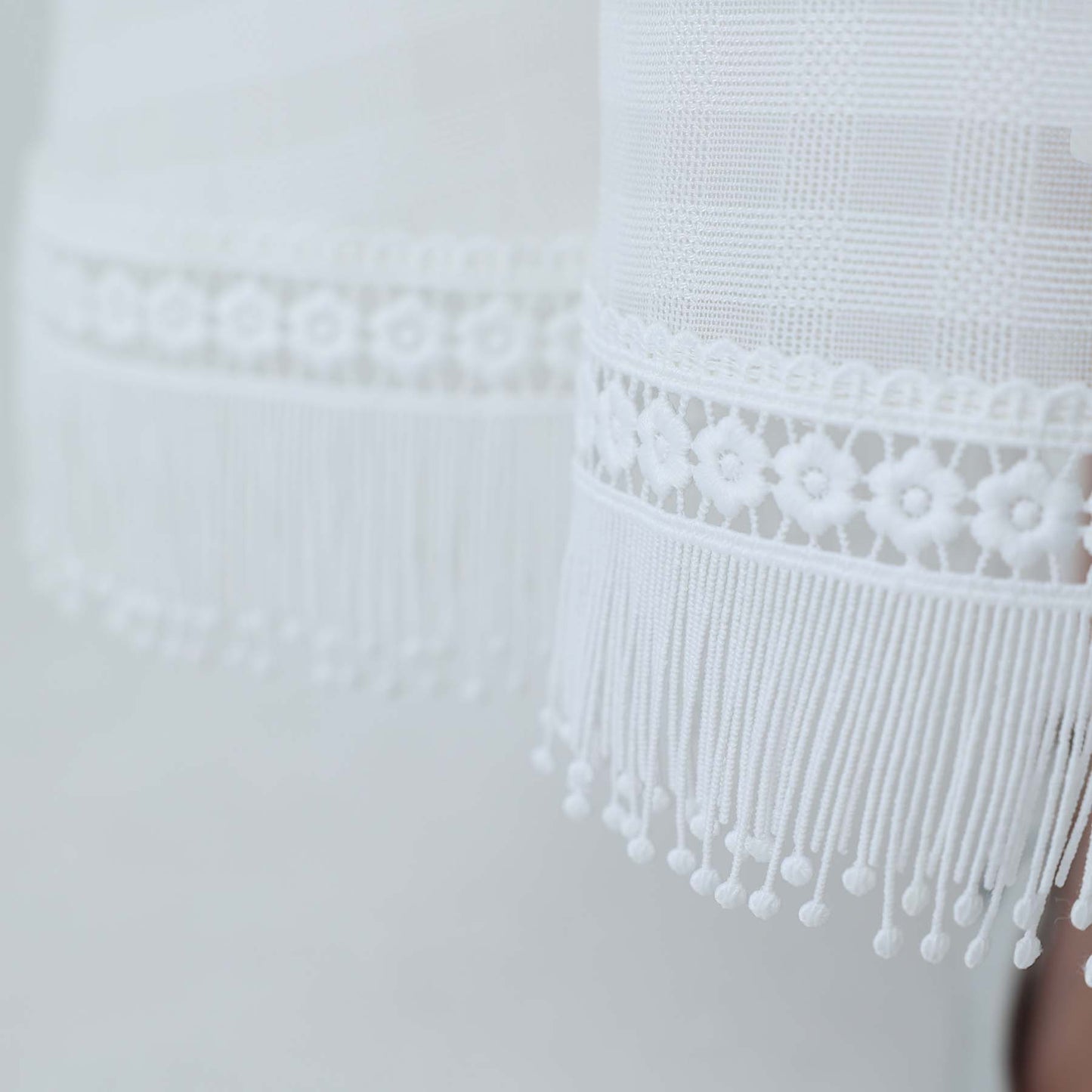 C-BL-83 Robin flower blouse WHITE